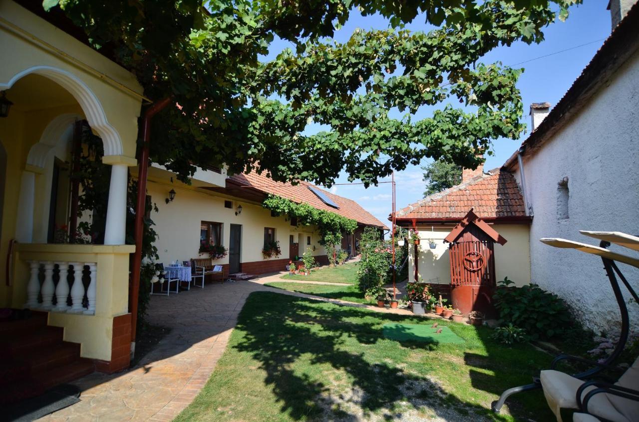 Agropensiunea Maria Harseni Exterior photo